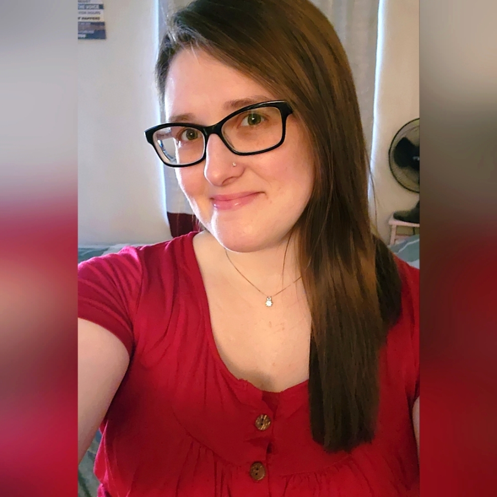 Meet your Posher, Ashley Pretty